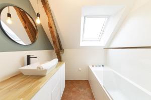 Maisons de vacances Le Moulin - Renove, 3 chambres a Entrammes : photos des chambres