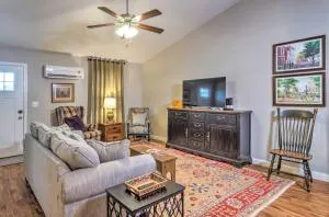 Pet-Friendly Brownsville Retreat with Porch! - Lucas