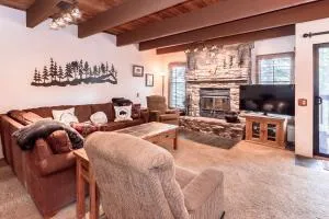 Val DIsere 32 Pet-Friendly, Walk To The Village, Private Washer Dryer, Spacious Floorplan condo - June Lake