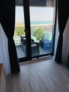 Mirage Sea Breeze Apartment