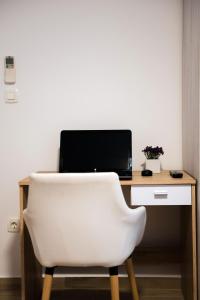 SplitLux Modern Apartment Split