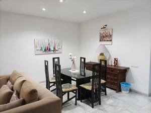 Large 2 bed Apt Puerto Banus Marina Private Parking