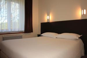 Hotels Logis Hotel Lodge La Valette : photos des chambres