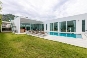 Modern 4 Bedroom Pool Villa KH-A5