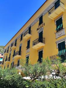 Hotel Palace