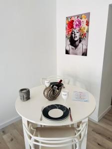 Jacaranda Apartments & Studios