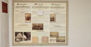 Top Center Detached Apartment Studio