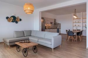 Panteronisia View Villa