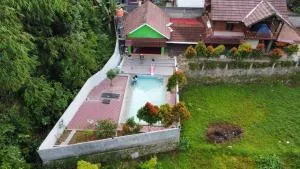 Villa Ainun - Ciherangsating