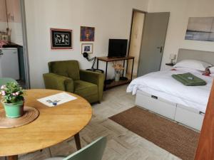 Appartements Studio calme et tres lumineux, au pied de notre Dame de la Garde : photos des chambres