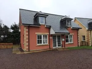 Fir Tree Cottage - Rattray