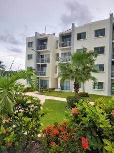 Gorgeous Apartment HOEStel Long Island!