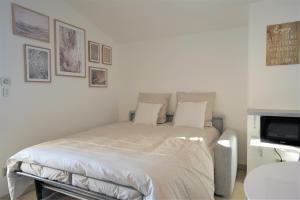 Studio vue montagne centre village parking privé