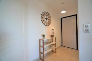 Studio vue montagne centre village parking privé