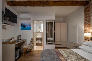 Economy Double Room room in Hotel Agava Split