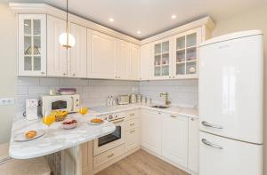 Three Musketeers Apartments