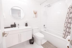 Luxury & Comfy Apartment, Mins Drive ToNiagara Falls Attraction