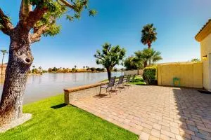 Lake in the Desert - 埃文代尔