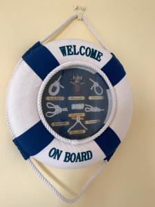 Seascape on the edge of town: 4 bedsensuite.