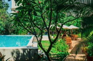 iRoHa Garden Hotel & Resort