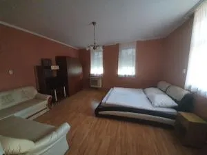 Csuszka vendégház - Katalinmajor