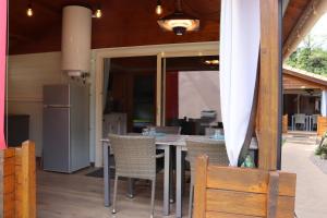 Chalets Casa Del Torrente : photos des chambres