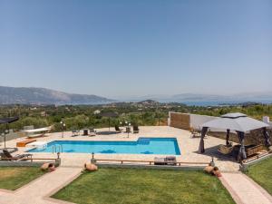 Heaven Hill Villas with balcony