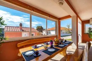 Apartment Nekić Posedarje - Поседар'є