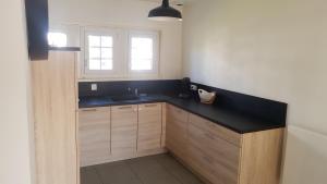 Appartements Appartement T3 lumineux et au calme. Wifi,Netflix et parking gratuit. : photos des chambres