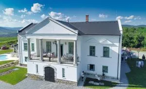 Kincsem Kastély - 沙托劳尔尧乌伊海伊