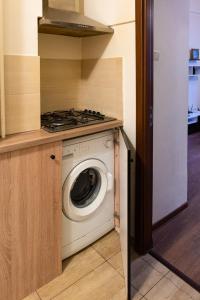 Romana Square Apartment near Old Town - Ultracentral Location