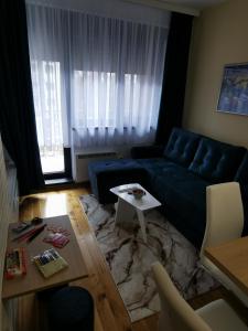 Melany Lux - Titova vila, Zlatibor