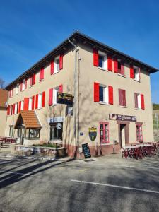 Hotels Hotel des Cevennes : photos des chambres