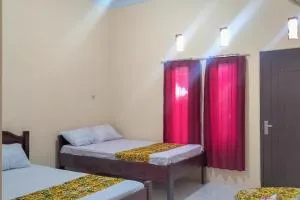 Kelapa Gading Homestay Syariah RedPartner - Glagah