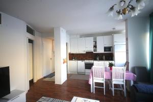 Siisti ja kodikas asunnon keskustassa+free parking