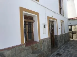 CASA PETRA : Bonita casa rural en Yunquera - El Burgo