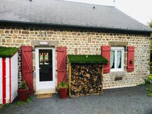 Maisons de vacances Adorable maison, terrasse avec vue sur bocage proche Mont St-Michel : Maison 2 Chambres