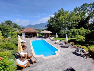 Maisons de vacances Belle maison avec piscine : photos des chambres