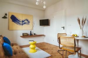 Warsaw Concierge Eclectic Design