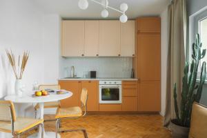 Warsaw Concierge Eclectic Design