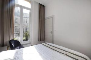 Avenue Kléber a proximité de lArc de triomphe, Avenue des Champs Elysées, Trocadéro,