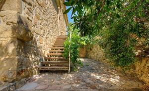 Appartements Entre mer & maquis, l'ame de la Corse en gites de charme avec jacuzzi, proche Ajaccio : photos des chambres