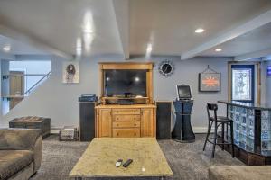 Spacious Sheboygan Home w Grill & Fire Pit!