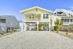 Freshly Remodeled Beach House, Steps to Shore - Sunset Beach