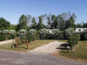 Campings Camping La Croix Badeau : photos des chambres