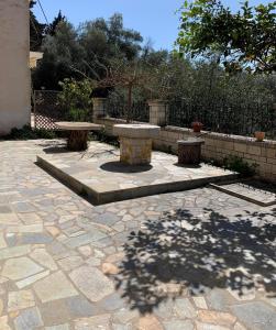 Dionysus Apartments & Studios