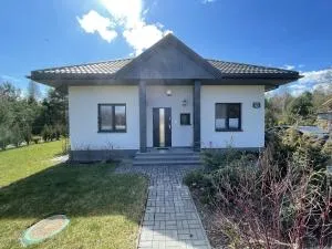 Dom na skraju lasu - Łosie