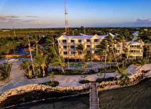 Grassy Flats Resort & Beach Club - Conch Key