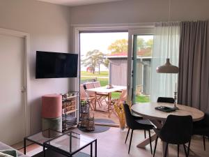 Gotland Tofta, Stuga med superläge! Havsutsikt på Tofta strand mindre än 10 minuter till en av Sveriges högst rankade golfbana!