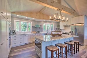 Lush Gilbert House with Outdoor Oasis on Lake Murray